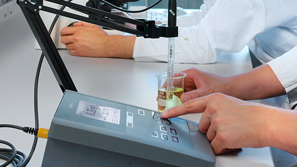 pH-Wert - Redox-Messung im Labor