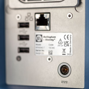 Digitale Refraktometer RFM300-T der Marke Bellingham + Stanley