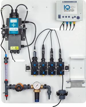 WTW-Trinkwassertafel DW/P IR-Cl-3 mit Trübungsanalyzer und Chlorsensor sowie 3 weiteren IDS-Sensoren für pH/Redox, Leitfähigkeit und Sauerstoff und einem IQ SENSOR NET Terminal/Controller