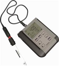 HandyLab 700 Portable pH Meter for Analog and Memosens® Sensors.